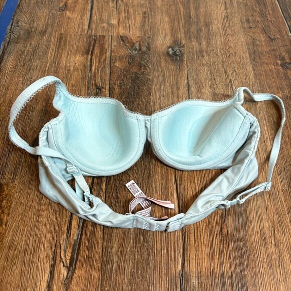 Victoria's Secret Lined Demi bra - Picture 2 of 3